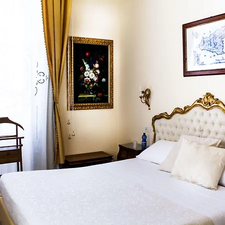 Joan's Heritage Bed & Breakfast 4*