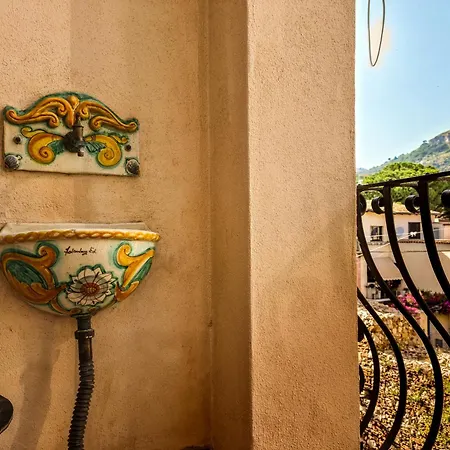 Joan's Heritage Bed & Breakfast Taormina