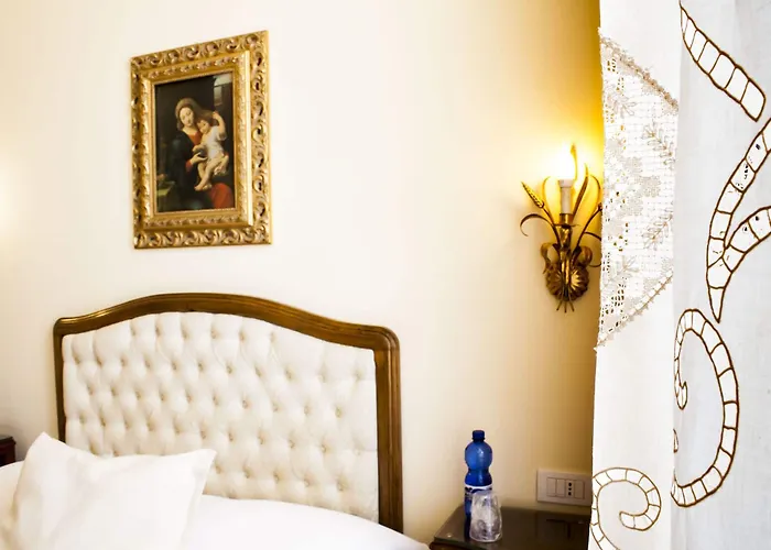 Joan's Heritage Bed and Breakfast 3*