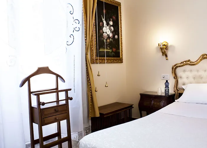 Joan's Heritage Bed and Breakfast 3*